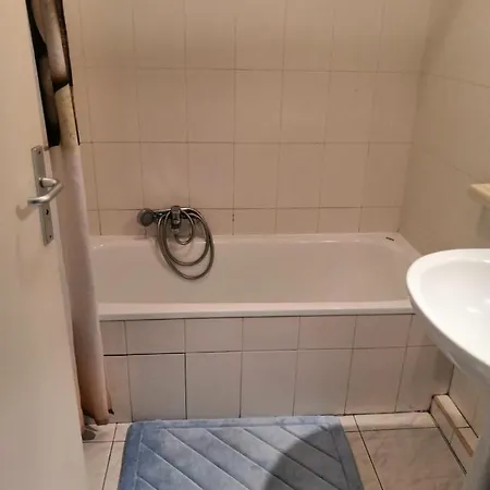 Vue Sur Port Daire *